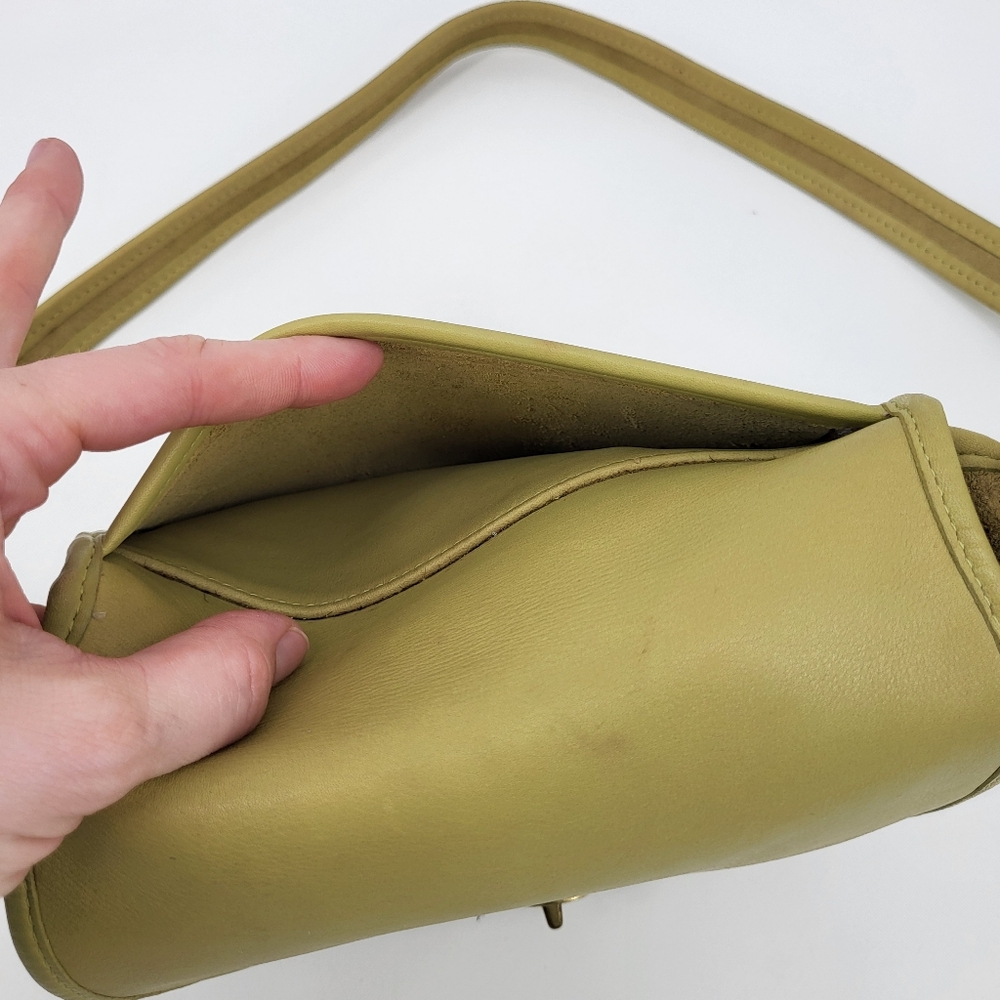 Vintage Coach Legacy Small Fold Over Flap Shoulder Bag Purse Green Leather - Picture 6 of 13